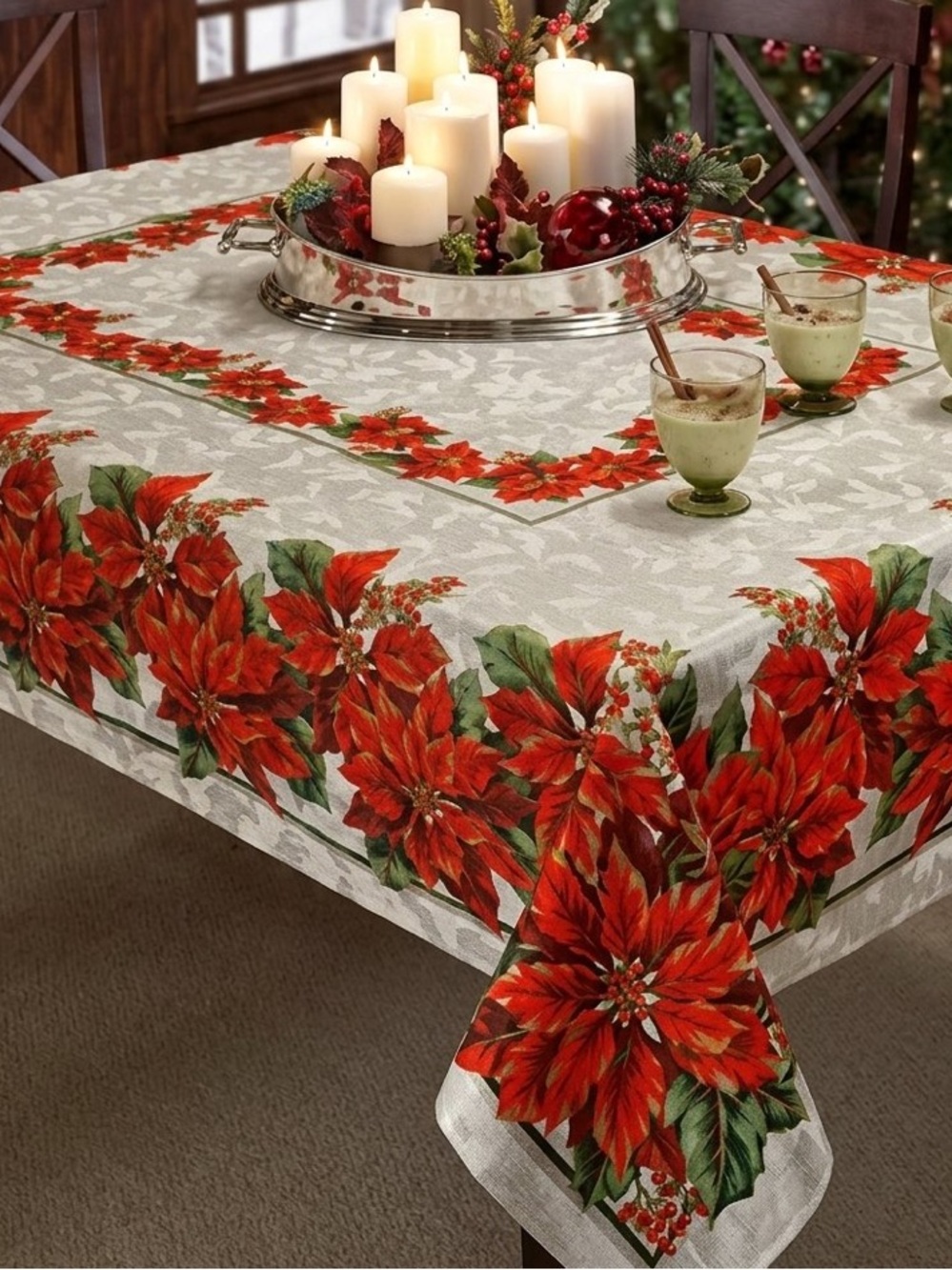 BENSON MILLS CHRISTMAS POINSETTIA Tablecloth  60" x 84" NWT